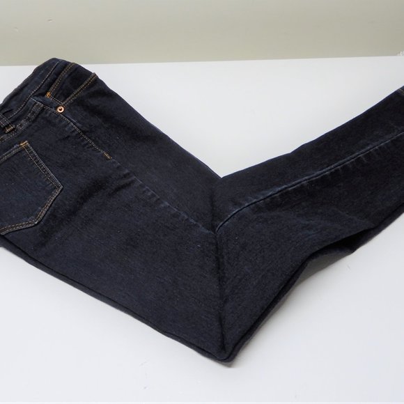 Forever 21 Medium Rise Jeans in size 26 - Picture 2 of 8